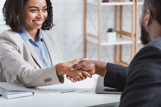 staffing-handshake-image